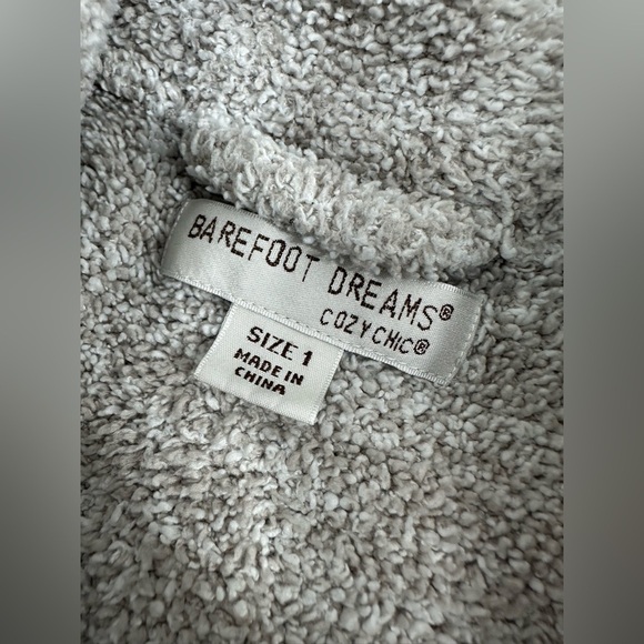 Barefoot dreams cozy chic robe size 1 - Picture 8 of 10